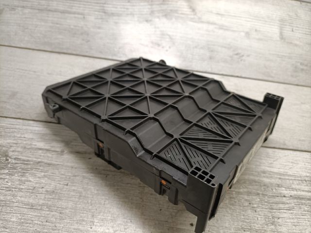 bontott CITROËN BERLINGO Biztosítéktábla Utastér