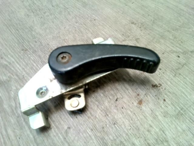 bontott CITROËN BERLINGO Csomagtér Nyitó Kar / Gomb