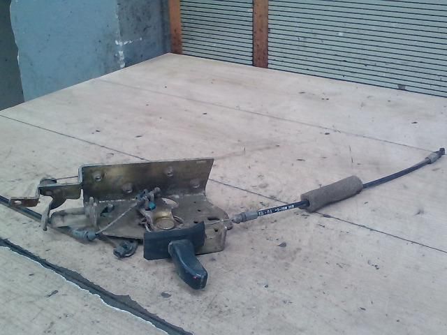 bontott CITROËN BERLINGO Csomagtérajtó Kilincs