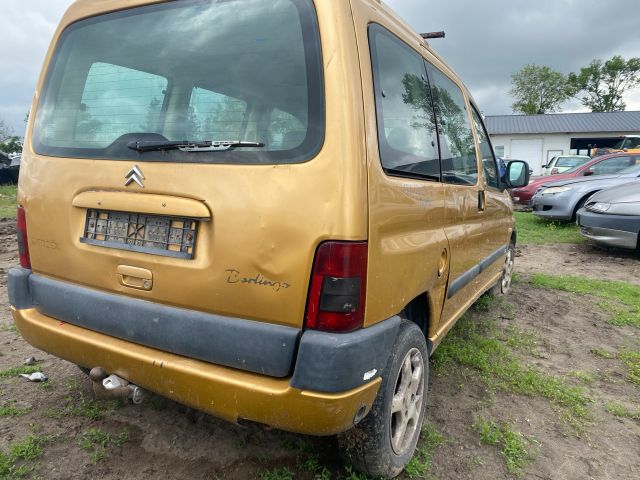 bontott CITROËN BERLINGO Csomagtérajtó (Üres lemez)