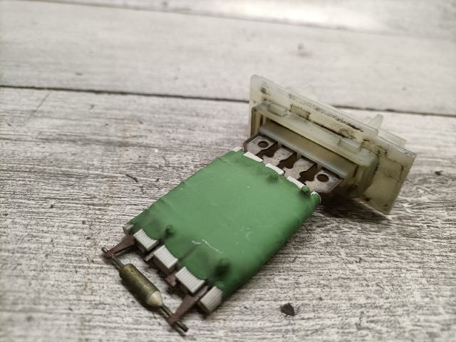 bontott CITROËN BERLINGO Előtét Ellenállás Fűtőmotor