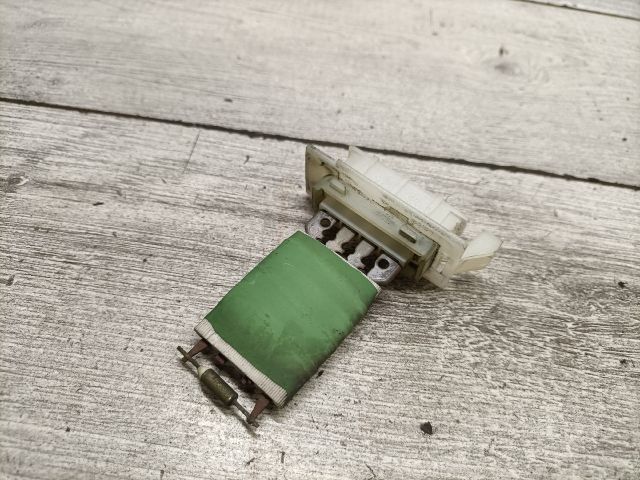 bontott CITROËN BERLINGO Előtét Ellenállás Fűtőmotor