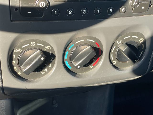 bontott CITROËN BERLINGO Első Ablakmosó Fúvóka