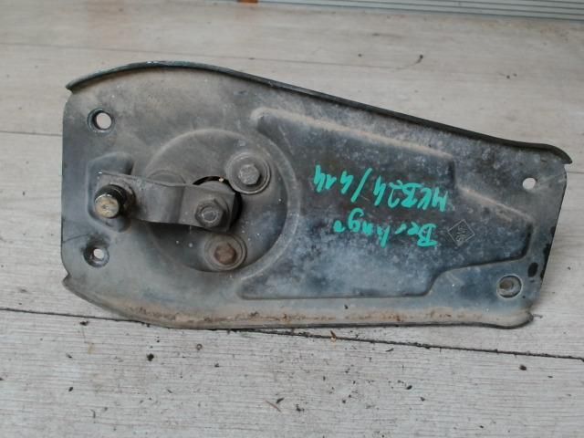 bontott CITROËN BERLINGO Első Ablaktörlő Motor