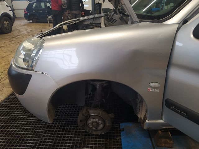 bontott CITROËN BERLINGO Első Ablaktörlő Szerkezet Motorral