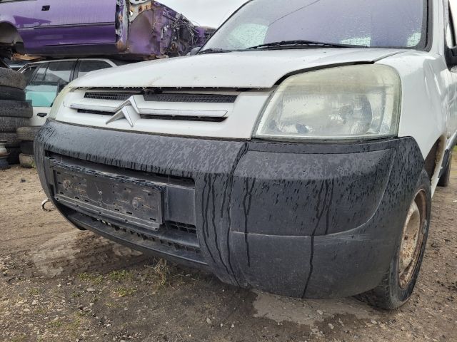 bontott CITROËN BERLINGO Első Lökhárító (Üresen)