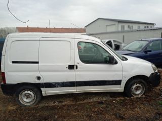 bontott CITROËN BERLINGO Első Szélvédő