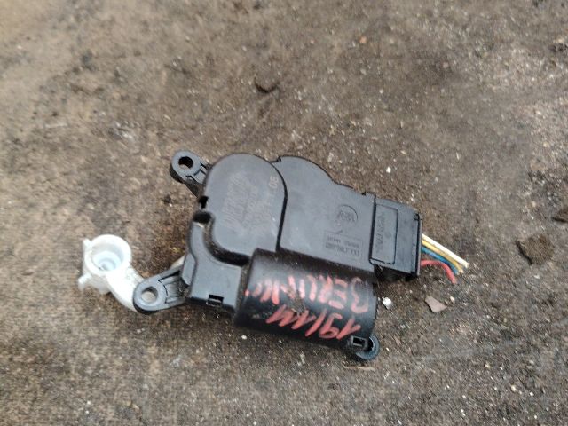 bontott CITROËN BERLINGO Fűtés Állító Motor