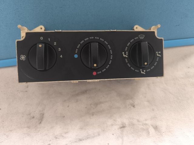 bontott CITROËN BERLINGO Fűtéskapcsoló (manuális klímás)