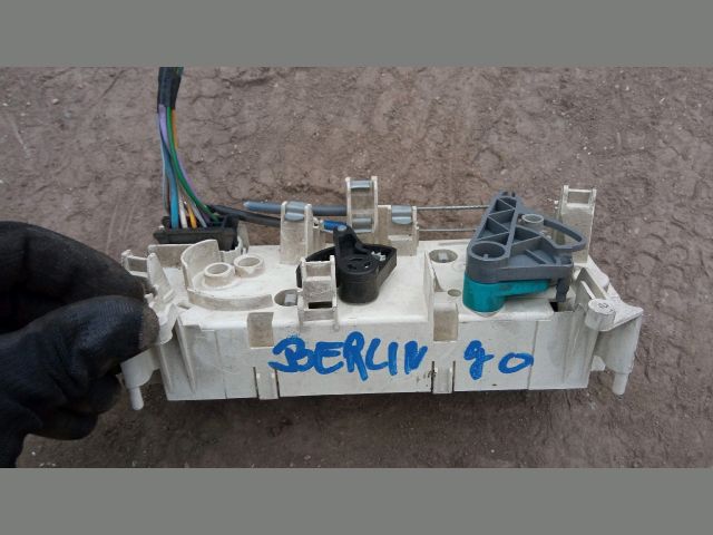 bontott CITROËN BERLINGO Fűtéskapcsoló (Nem klímás)