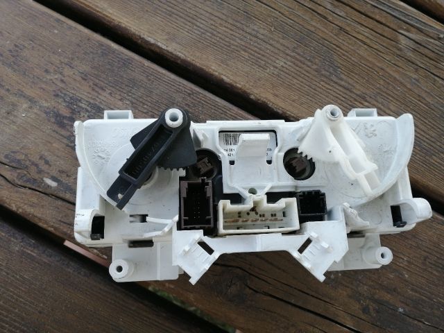 bontott CITROËN BERLINGO Fűtéskapcsoló (Nem klímás)