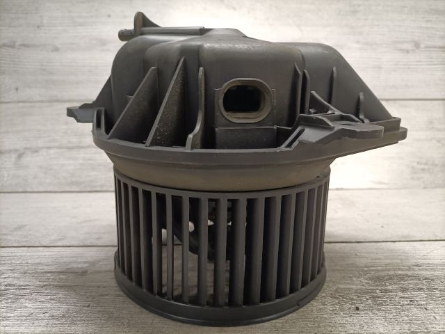 bontott CITROËN BERLINGO Fűtőmotor (Klímás)