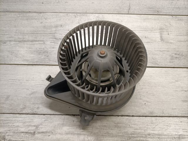 bontott CITROËN BERLINGO Fűtőmotor (Klímás)