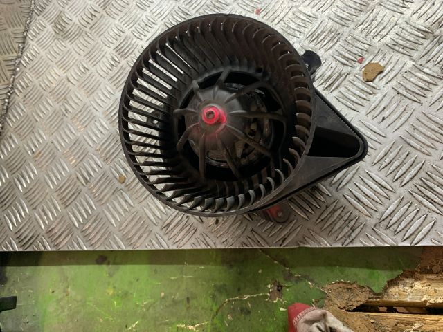 bontott CITROËN BERLINGO Fűtőmotor (Klímás)