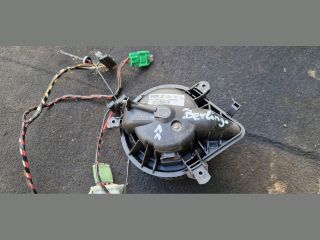 bontott CITROËN BERLINGO Fűtőmotor (Klímás)