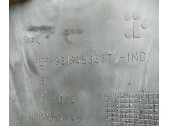 bontott CITROËN BERLINGO Hátsó Lökhárító (Üresen)