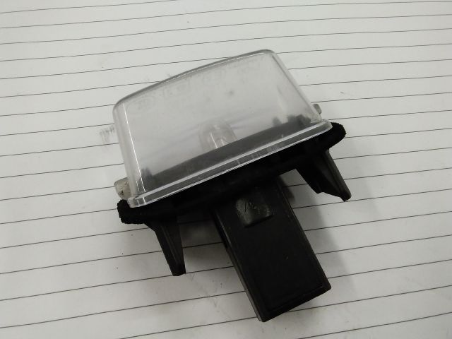 bontott CITROËN BERLINGO Hátsó Rendszámtábla Világítás