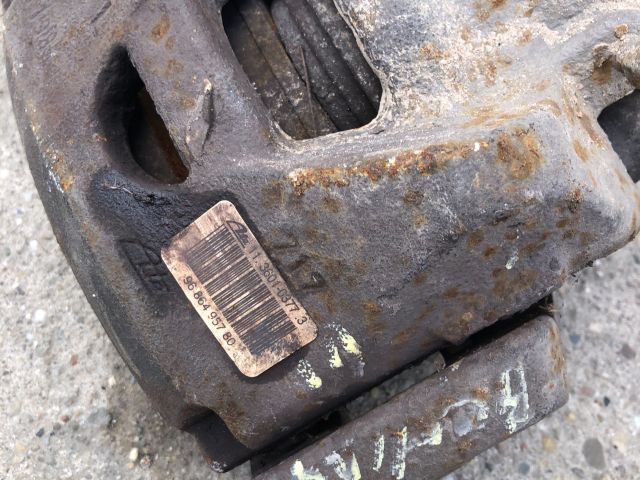 bontott CITROËN BERLINGO II Bal első Féknyereg Munkahengerrel