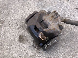 bontott CITROËN BERLINGO II Bal első Féknyereg Munkahengerrel