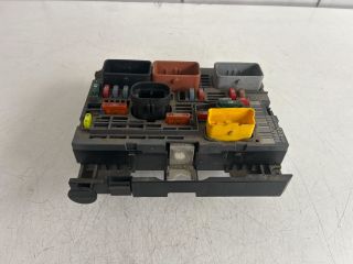 bontott CITROËN BERLINGO II Biztosítéktábla Motortér