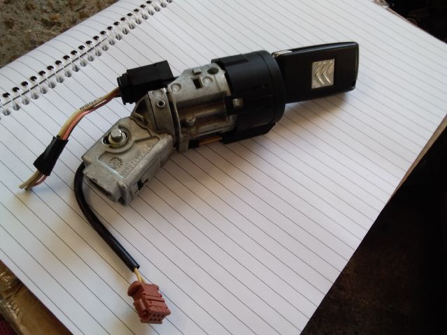 bontott CITROËN BERLINGO II Gyújtáskapcsoló