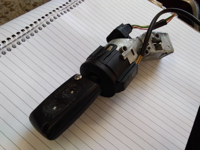 bontott CITROËN BERLINGO II Gyújtáskapcsoló