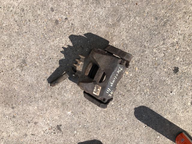 bontott CITROËN BERLINGO II Jobb első Féknyereg Munkahengerrel