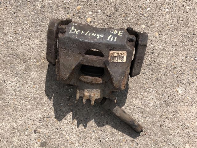 bontott CITROËN BERLINGO II Jobb első Féknyereg Munkahengerrel