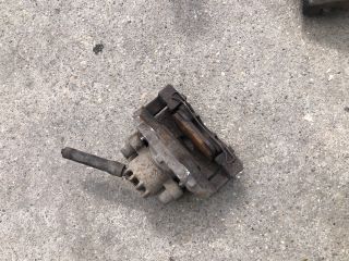 bontott CITROËN BERLINGO II Jobb első Féknyereg Munkahengerrel