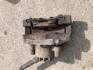 bontott CITROËN BERLINGO II Jobb első Féknyereg Munkahengerrel