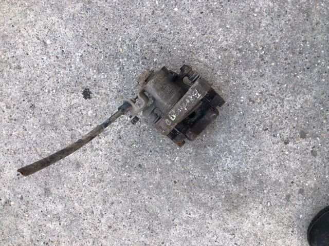 bontott CITROËN BERLINGO II Jobb hátsó Féknyereg Munkahengerrel