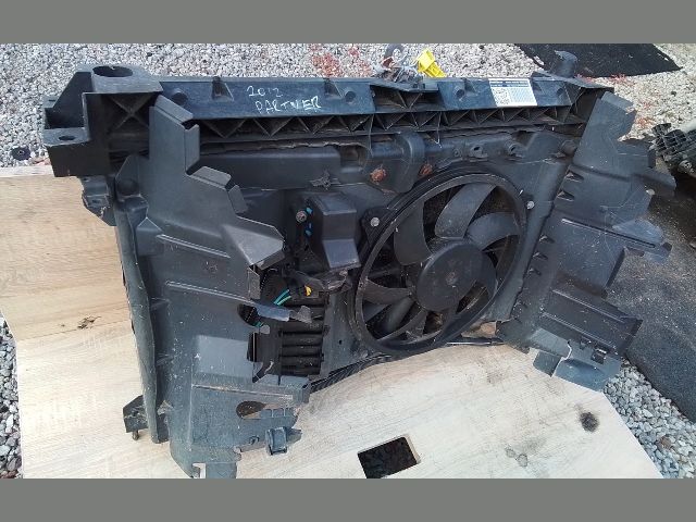 bontott CITROËN BERLINGO II Komplett Homlokfal (Részeivel)