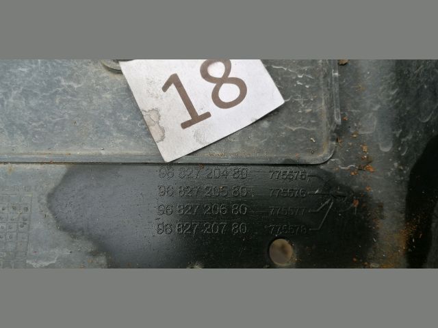 bontott CITROËN BERLINGO II Homlokfal (Üres lemez)