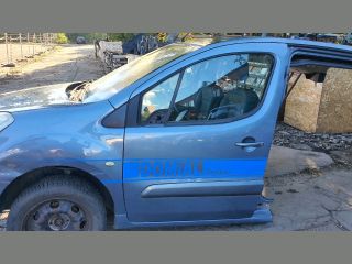 bontott CITROËN BERLINGO II AUX Csatlakozó