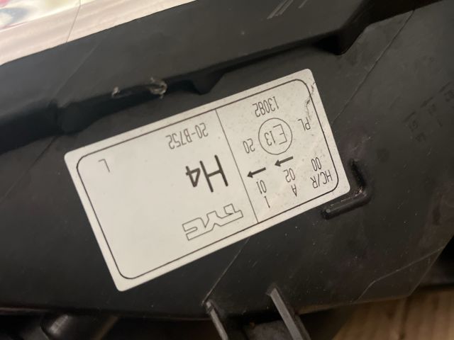 bontott CITROËN BERLINGO II Bal Fényszóró