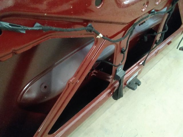 bontott CITROËN BERLINGO II Csomagtérajtó (Üres lemez)