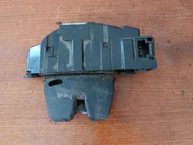 bontott CITROËN BERLINGO II Csomagtérajtó Zárszerkezet