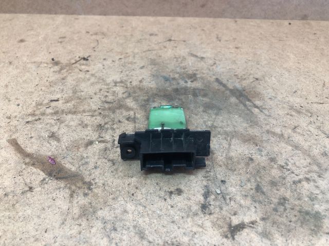 bontott CITROËN BERLINGO II Előtét Ellenállás Fűtőmotor