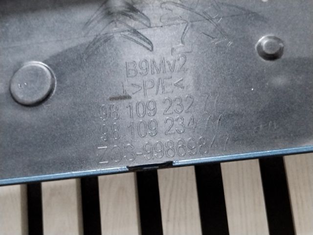 bontott CITROËN BERLINGO II Első Lökhárító (Üresen)