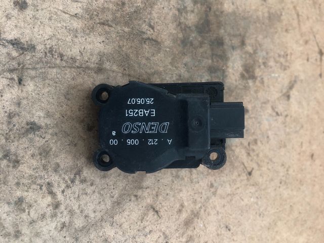 bontott CITROËN BERLINGO II Fűtés Állító Motor