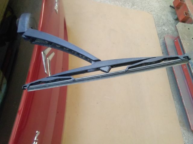 bontott CITROËN BERLINGO II Hátsó Ablaktörlő Kar