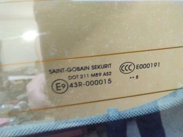 bontott CITROËN BERLINGO II Hátsó Szélvédő