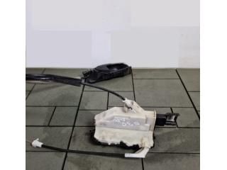 bontott CITROËN BERLINGO II Jobb első Ajtózár