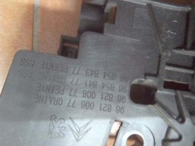 bontott CITROËN BERLINGO II Jobb hátsó Belső Kilincs