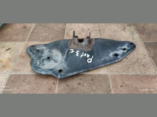 bontott CITROËN BERLINGO II Jobb hátsó Felső Rugótányér