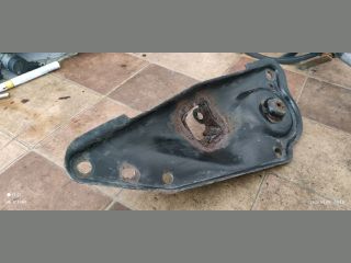 bontott CITROËN BERLINGO II Jobb hátsó Felső Rugótányér