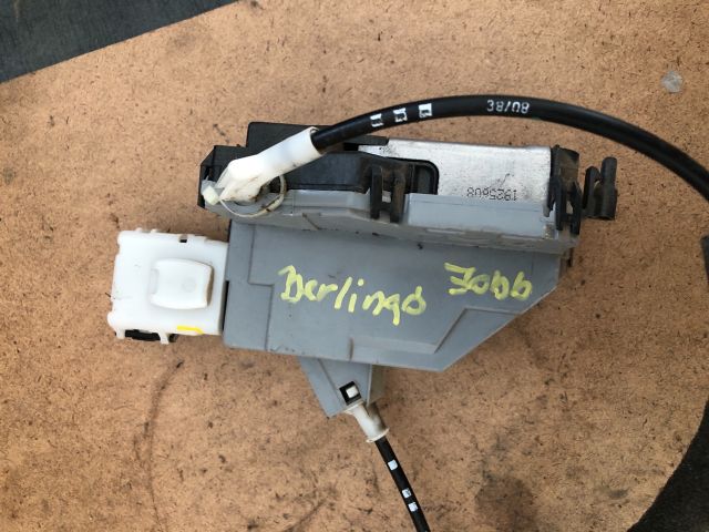 bontott CITROËN BERLINGO II Jobb hátsó Tolóajtó Ajtónyitó Szerkezet