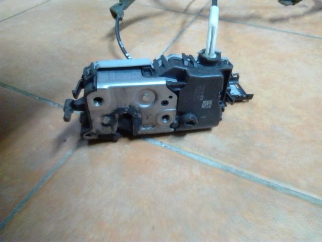 bontott CITROËN BERLINGO II Jobb Tolóajtó Zárszerkezet