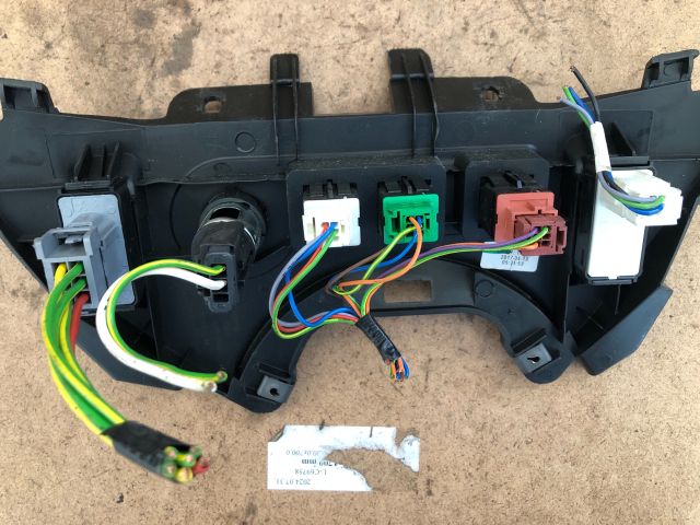 bontott CITROËN BERLINGO II Középkonzol Vezérlő Panel