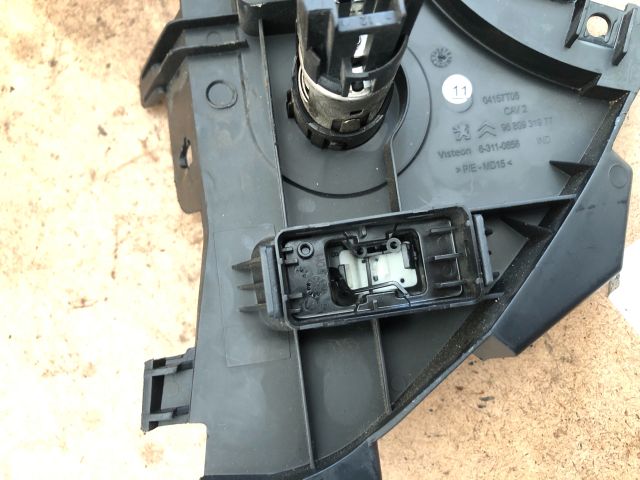 bontott CITROËN BERLINGO II Középkonzol Vezérlő Panel